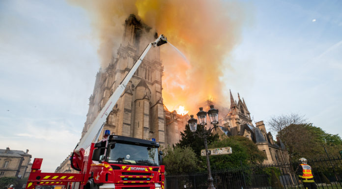 Un Prix européen du patrimoine/Prix Europa Nostra décerné à la brigade de sapeurs-pompiers de Paris, les anges gardiens de Notre-Dame