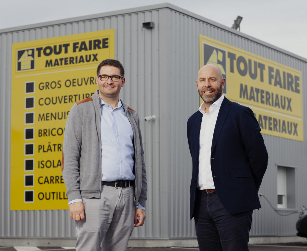 Cédric Fabien a gauche - Charles Gael Chaloyard a droite.jpg Cédric Fabien a gauche - Charles Gael Chaloyard a droite