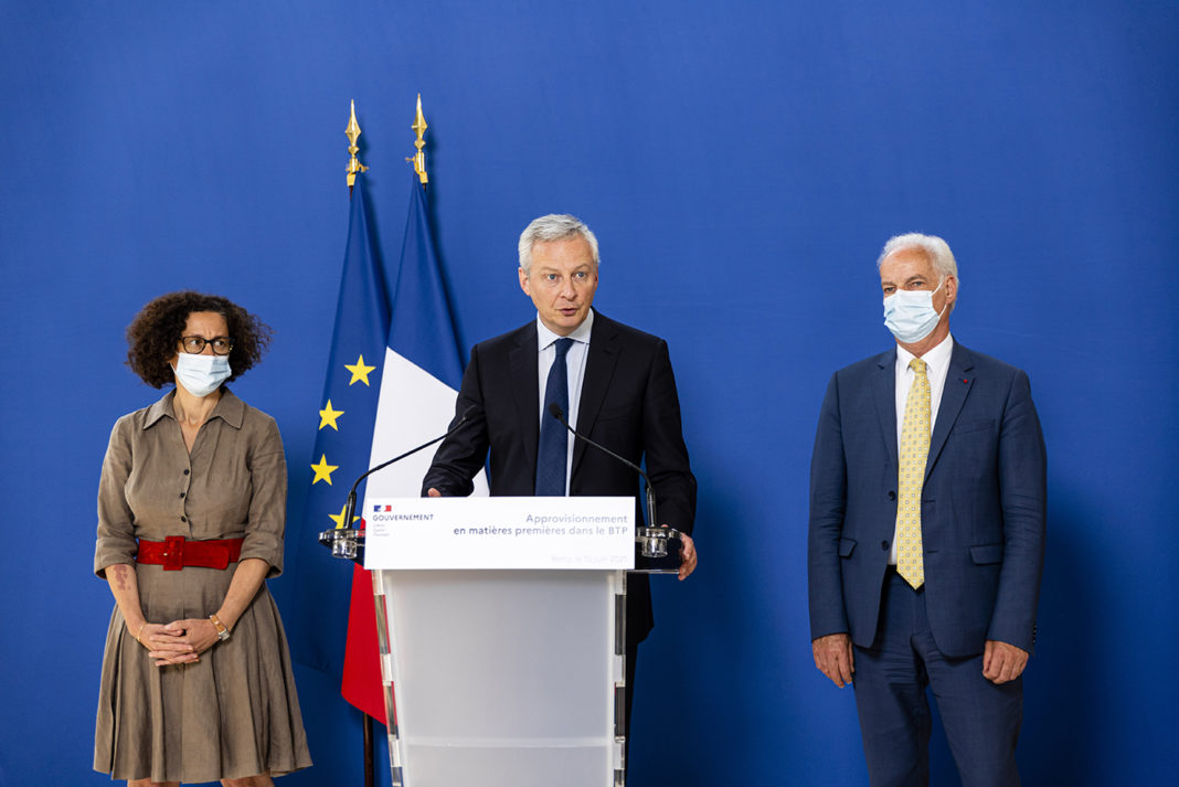 Reunion sur l'approvisionnement en matieres premieres dans le BTP et lancement de la mediation de filiere a Bercy, ministere de l'economie et des finances