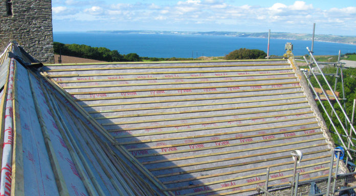 Edilians devient distributeur officiel des membranes respirantes DuPontTM Tyvek®