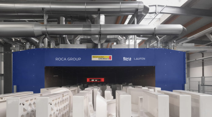 Sanitaire : Roca met en service le premier four tunnel électrique au monde