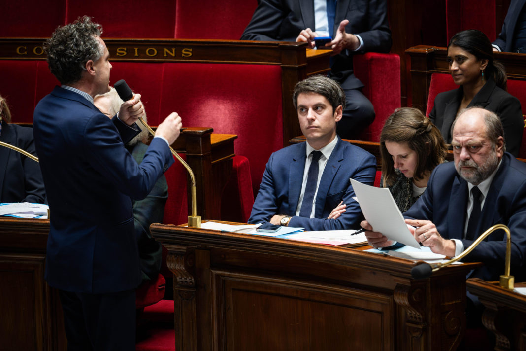 Seance des questions d actualite a l'Assemblee Nationale