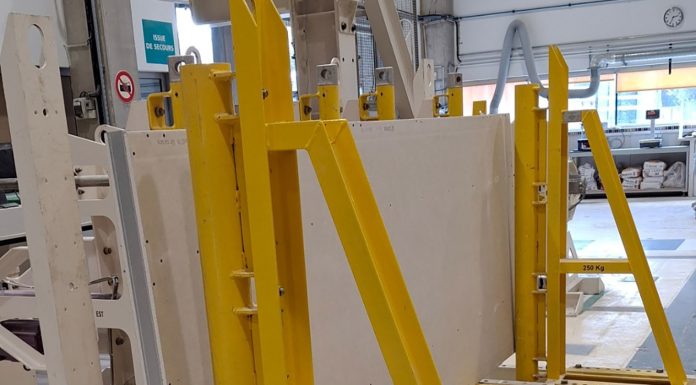 Siniat présente la première plaque de plâtre fabriquée en France à impact carbone négatif