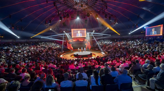 Nuit magique aux Folies Gruss pour les 80 ans de la Capeb